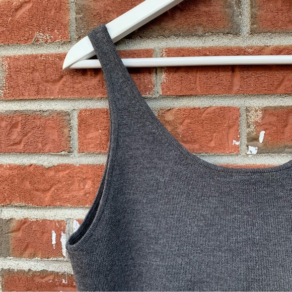 ❌ SOLD ❌  100% Merino Wool Grey Scoop Neck Knitted Cami Tank Top with Ribbed Hem - Picture 7 of 8